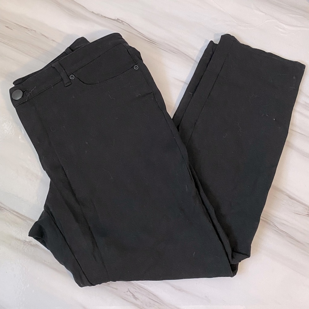 🎉5/$30 - Black slimming dress pants - petite